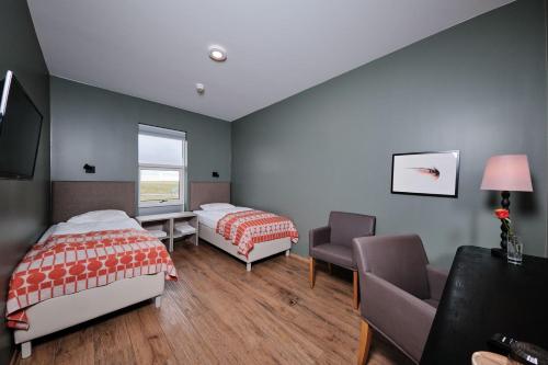 Room, deluxe, family, 3 beds
