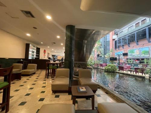 EXECUTIVE SUITES VALENCIA-Venezuela in El Vinedo Valencia