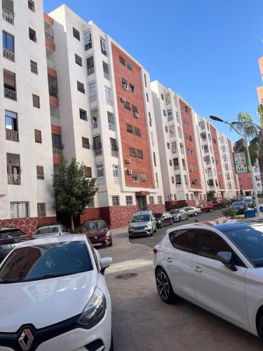 Appartement moderne propre et bien equipe Emplacement ideal WiFi in Essalam
