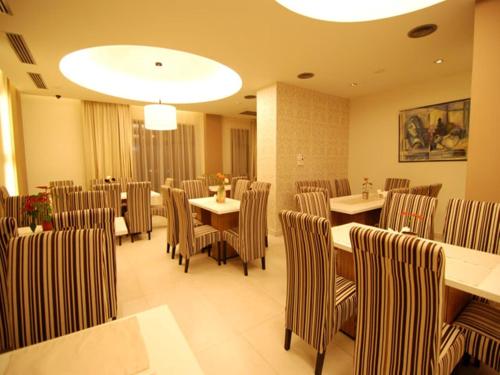 Hotel Ave Lux - image 5