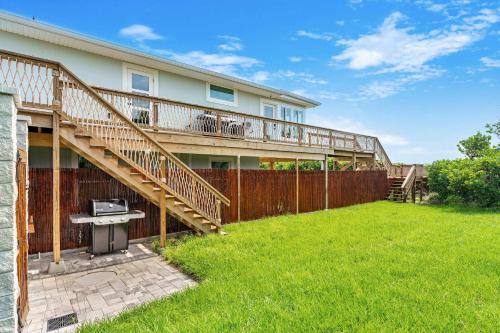 Viesnīcas āriene, Shell Haven - Luxury Beachfront Villa on Sea Turtle Nesting Grounds - Heated Pool & Spa in Melburnas pludmale (FL)