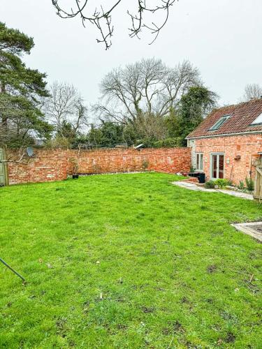 Hotelli välisilme, Orchard Stables 3 en-suite Bedrooms Parking Wifi in Watchfield
