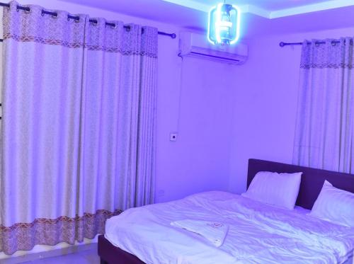 Skye Palace Apartment - Skye Regency 2 Bedroom Apartment in อะคูร์