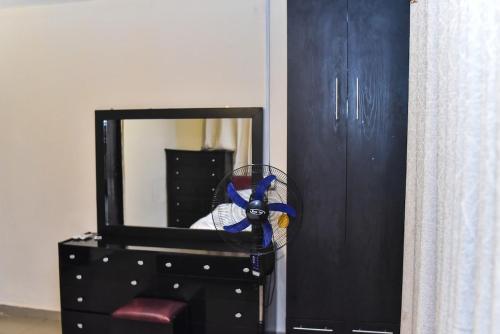 Skye Palace Apartment - Skye Regency 2 Bedroom Apartment in อะคูร์
