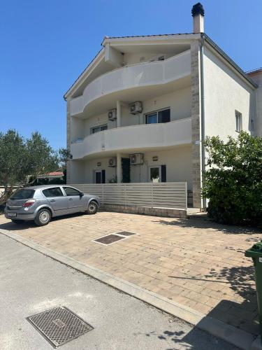 Apartment Maras – khách sạn tại Srima