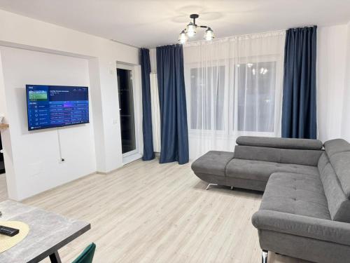 Luxury Apartments near Coresi Mall by GLAM - Parking Option - image 5