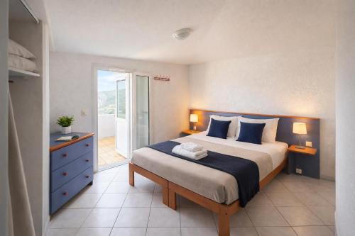 Charmant studio avec piscine - Village et club de vacances - Fréjus