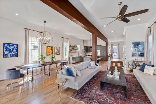 Gorgeous Upscale Home with Pool Garden District - main image