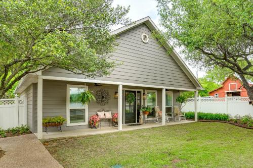 Backyard Bungalow w/ Pool & Country Views in Argyle (TX)