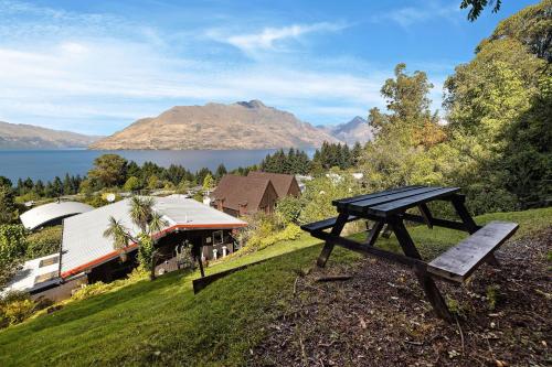 Walk to town 41A Alpine Chalet - image 7