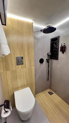 Aurhom By Royal Inn - image 7
