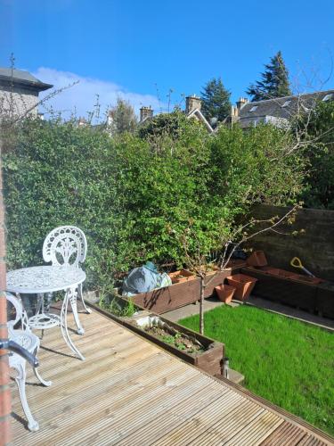 The Green Retreat Edinburgh, 2-minute walk to bus stop in Morningside