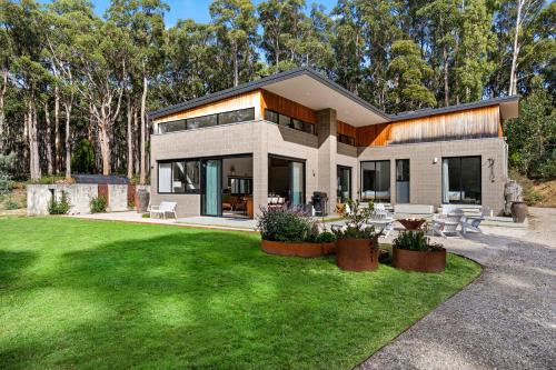Luxe Retreat 4min to Daylesford - 3BR Sleeps 8 – khách sạn tại Daylesford