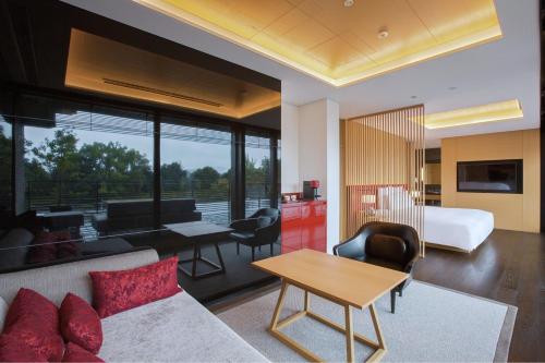 room detail thumbnail 0