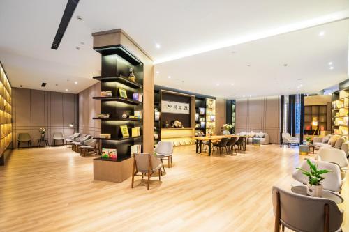 Atour Hotel Qingdao Jiaozhou in Qingdao