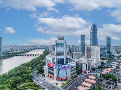 JI Hotel Ningbo Tianyi Square Old Bund