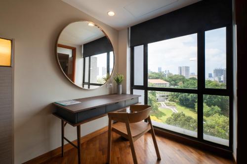 room detail thumbnail 1