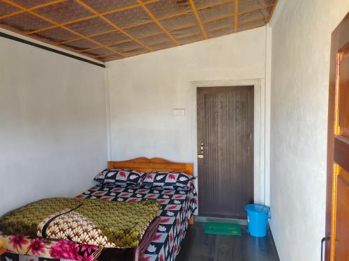 Peter & Paul HOMESTAY near Mawjymbuin Cave