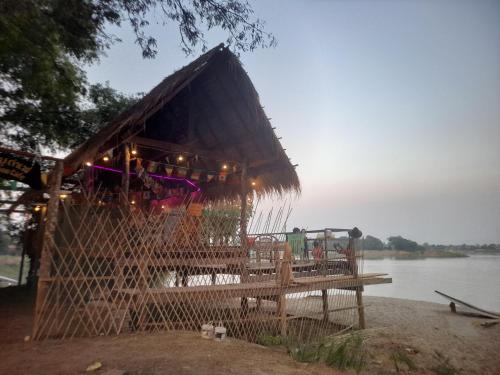 Champasak Backpacker in Ancient City