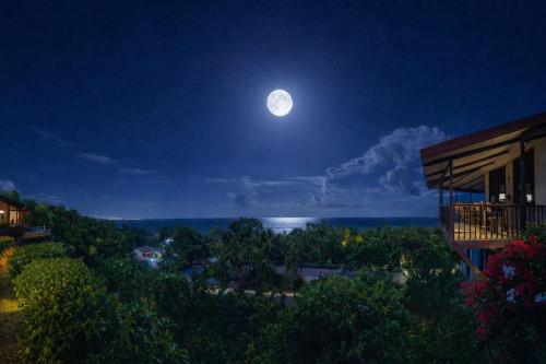 Exterior view, Seaview Moonrise Café & Resort in Alcoy