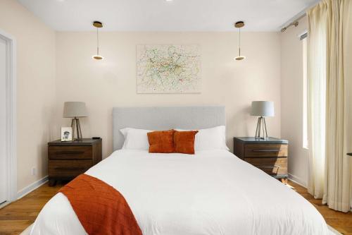 Bushwick Townhouse by Haus Modern 3BR with private yard - image 10