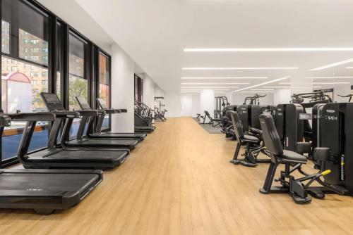 Embassy II 24th floor 2BR with Doorman Gym Pool - image 5
