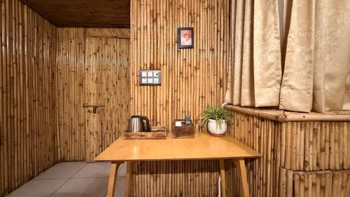 Madhuvana - मधुवन - Cozy Bamboo House on Terrace - image 4