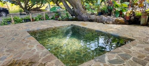 Balai Taltalon Nature Resort Villa, Guest Wing, and Pool – khách sạn tại Pundaquit - San Antonio
