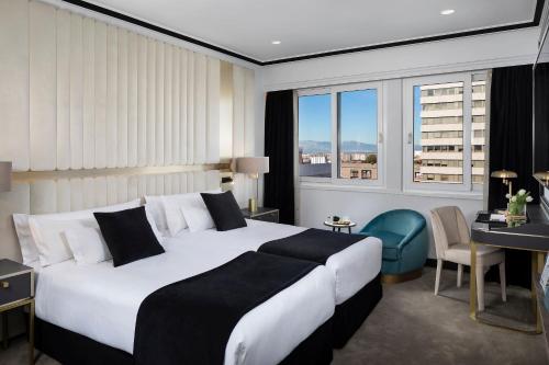 room detail thumbnail 1