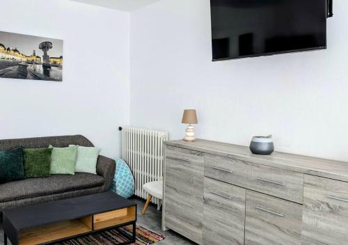 Appartement 4 chambres avec garage, idéal famille, centre Sedan - Location saisonnière - Sedan