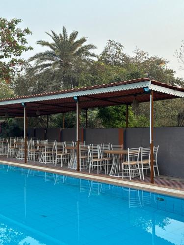 Hotel Tania Searock – Daman, MS