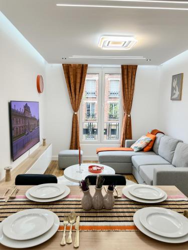 Charming Paris Apartment Belleville Vibes