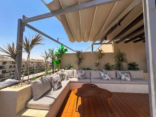 VELORA - Sodic Penthouse with jacuzzi & big terrace over New Cairo view, New cairo (zdjęcie 9)