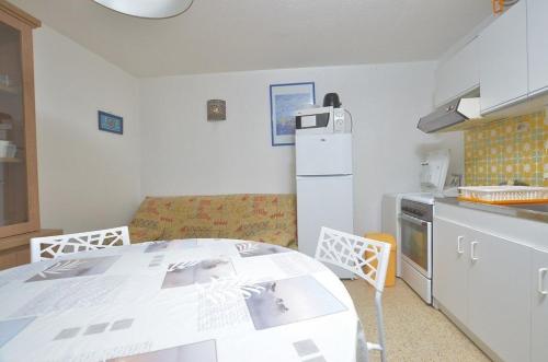 Appartement 2 pièces + cabine – Centre-ville, proche plage, parking privé