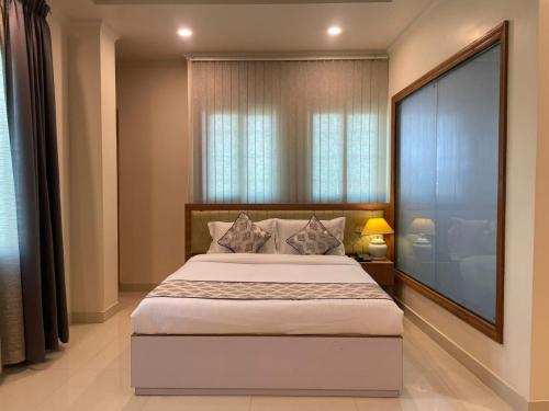 Hotel octavia in Imphal