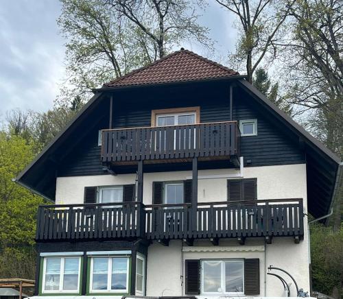  Haus Seeblick in Töschling