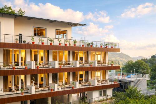 Tampilan eksterior, Hotel Creek Valley - Near Mussoorie Lake in Tundhar Village