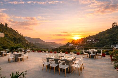 Lingkungan sekitar, Hotel Creek Valley - Near Mussoorie Lake in Tundhar Village
