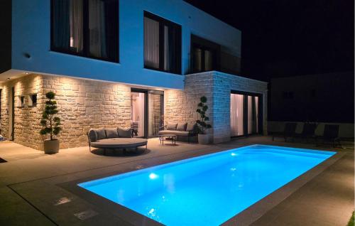 Stunning Home In Seget Donji – khách sạn tại Seget Donji