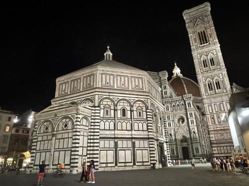 Speziali Apartment in the heart of Florence - image 10