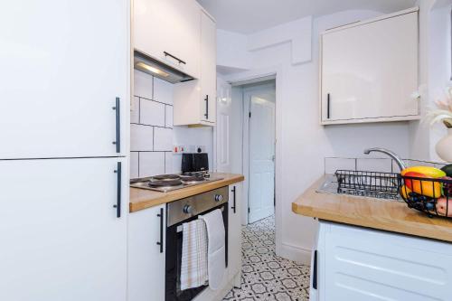 Relaxing 2-Bed Retreat by 53 Degrees Property with Easy Wrexham Access in Wrexham