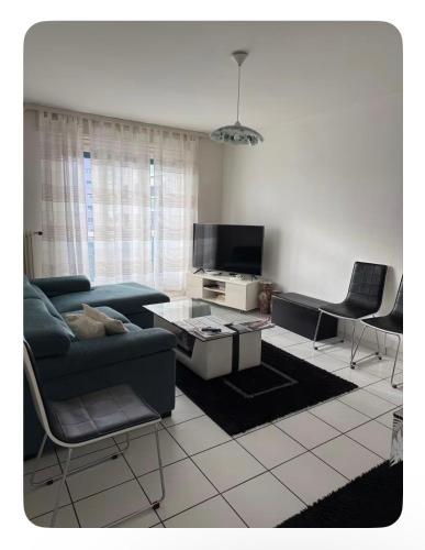 Chambre meublée dans appartement familial (Chambre meublee dans appartement familial) in Fribourg városközpont