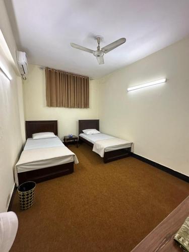 Sina Lodges and Guest house in Peshawar