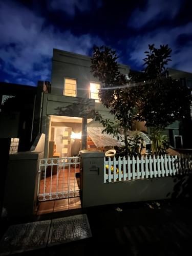 City Cozy room free parking & wifi in North Melbourne