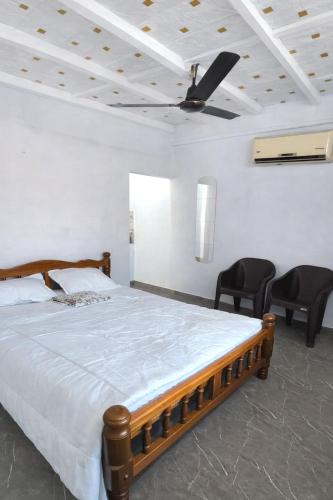 Restior homestay -room1 in Katapady