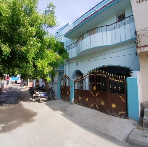 Yavarum Kelir - 3 Bedroom Family Stay Villa – khách sạn tại Madurai Suburban