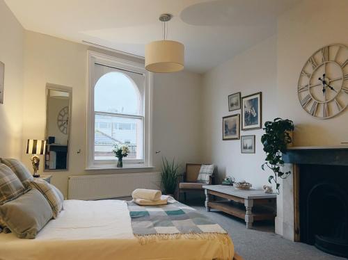 Beds at 46, Cowes in Isle of Wight