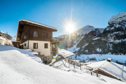 Chalet Crystal Ridge - Chalet - 129m2 - 6 chambres, 6 salles de bain MAE-3406 in Les Brevieres