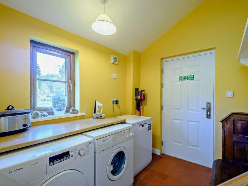 Зручності, 2 Bed in Strontian oc-ca046 in Стронтіан