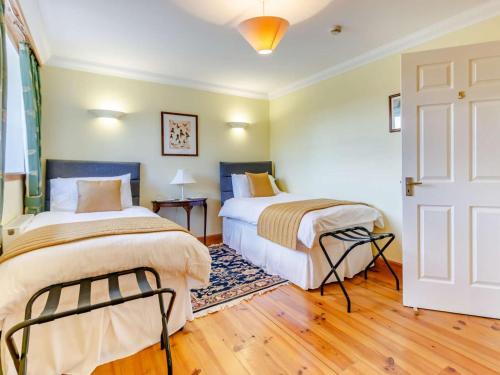 Зручності, 8 Bed in Kirriemuir oc-ca261 in Кірріемуір